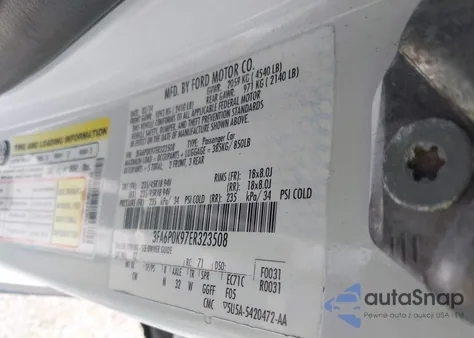 2014 Ford Fusion Titanium z USA, uszkodzony, nr VIN 3FA6P0K97ER323508